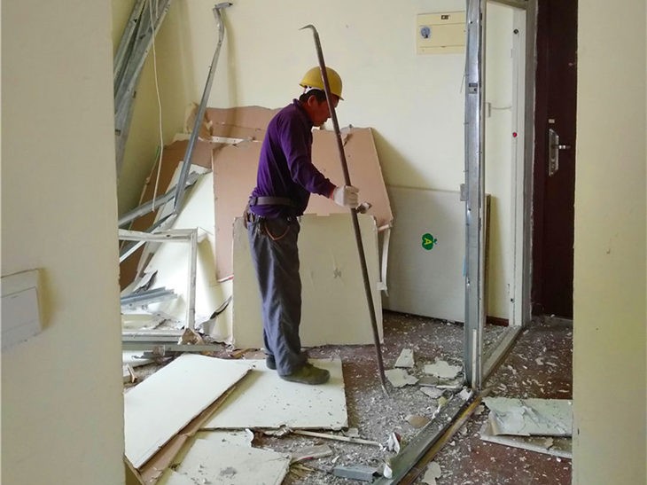 石膏板隔墻拆除